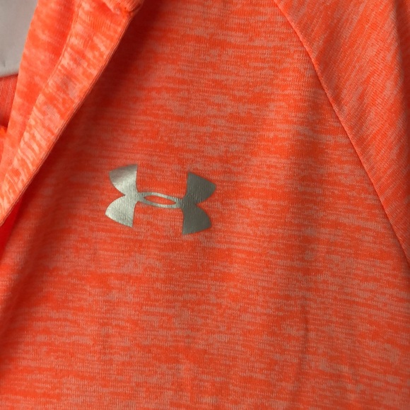 Under armour dry fit hooded pullover - Picture 2 of 3
